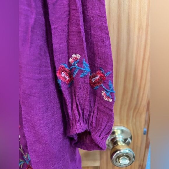 Gorgeous purple with floral embroidery dress by Umgee size M - Picture 2 of 10